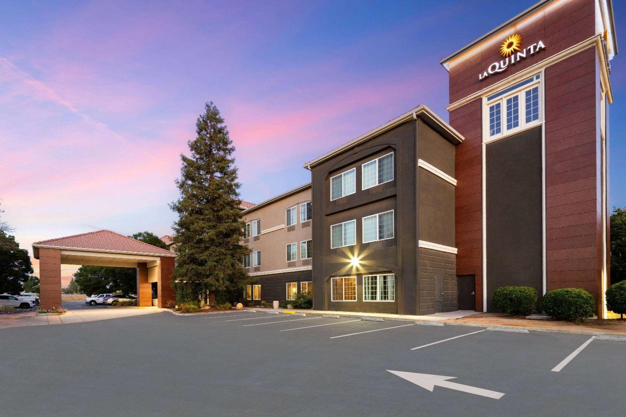 La Quinta By Wyndham Bakersfield North Hotel Exterior foto